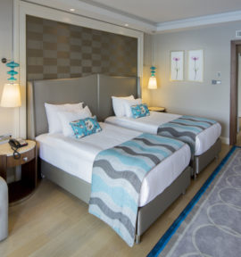 Titanic Deluxe Golf Resort Belek Zimmer