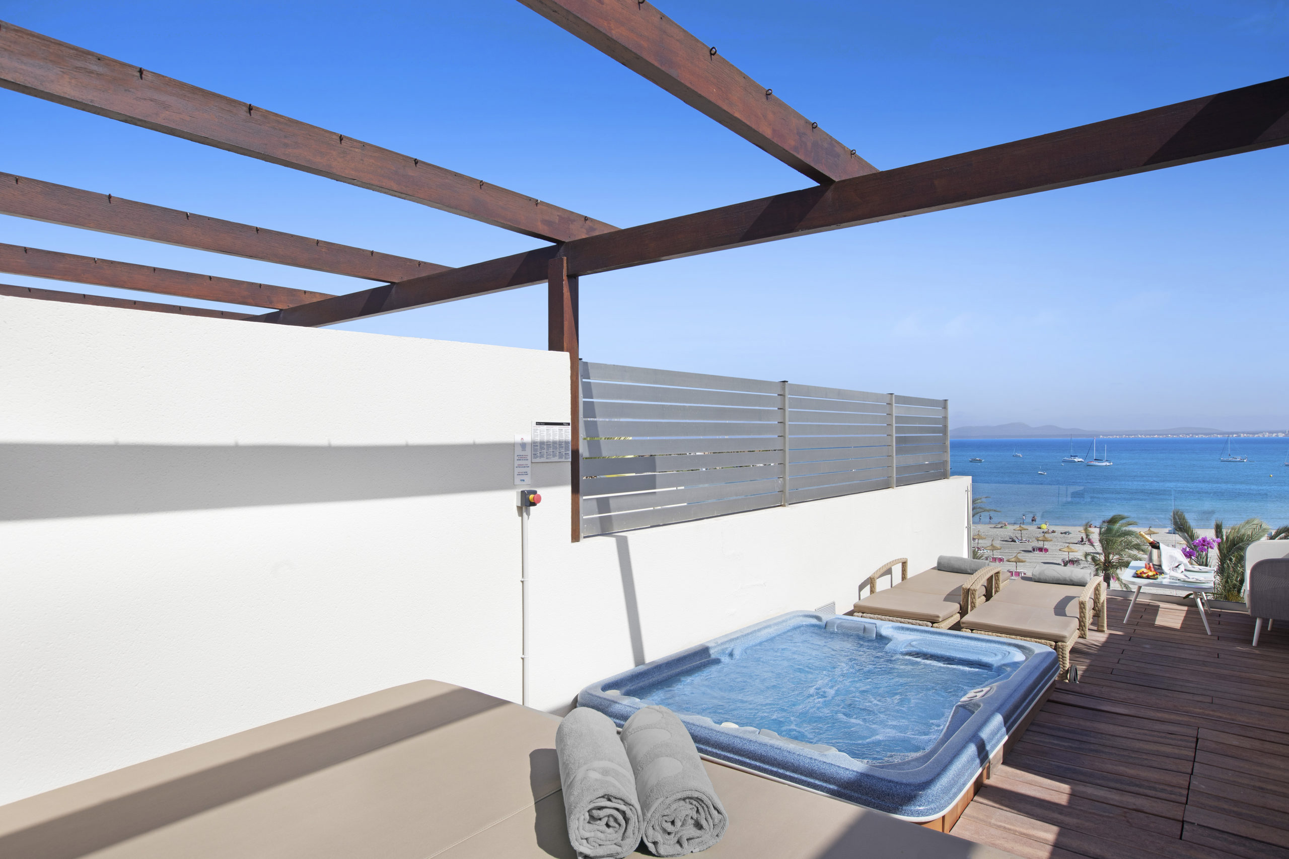 Viva Golf Hotel Mallorca Rooftop Jacuzzi Zimmer